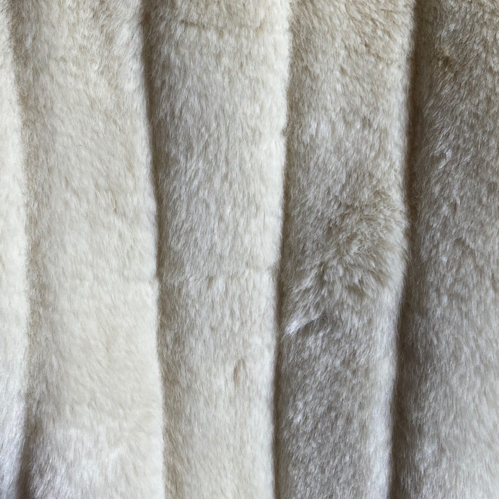 Fuzzy Warm Jacket - image 6